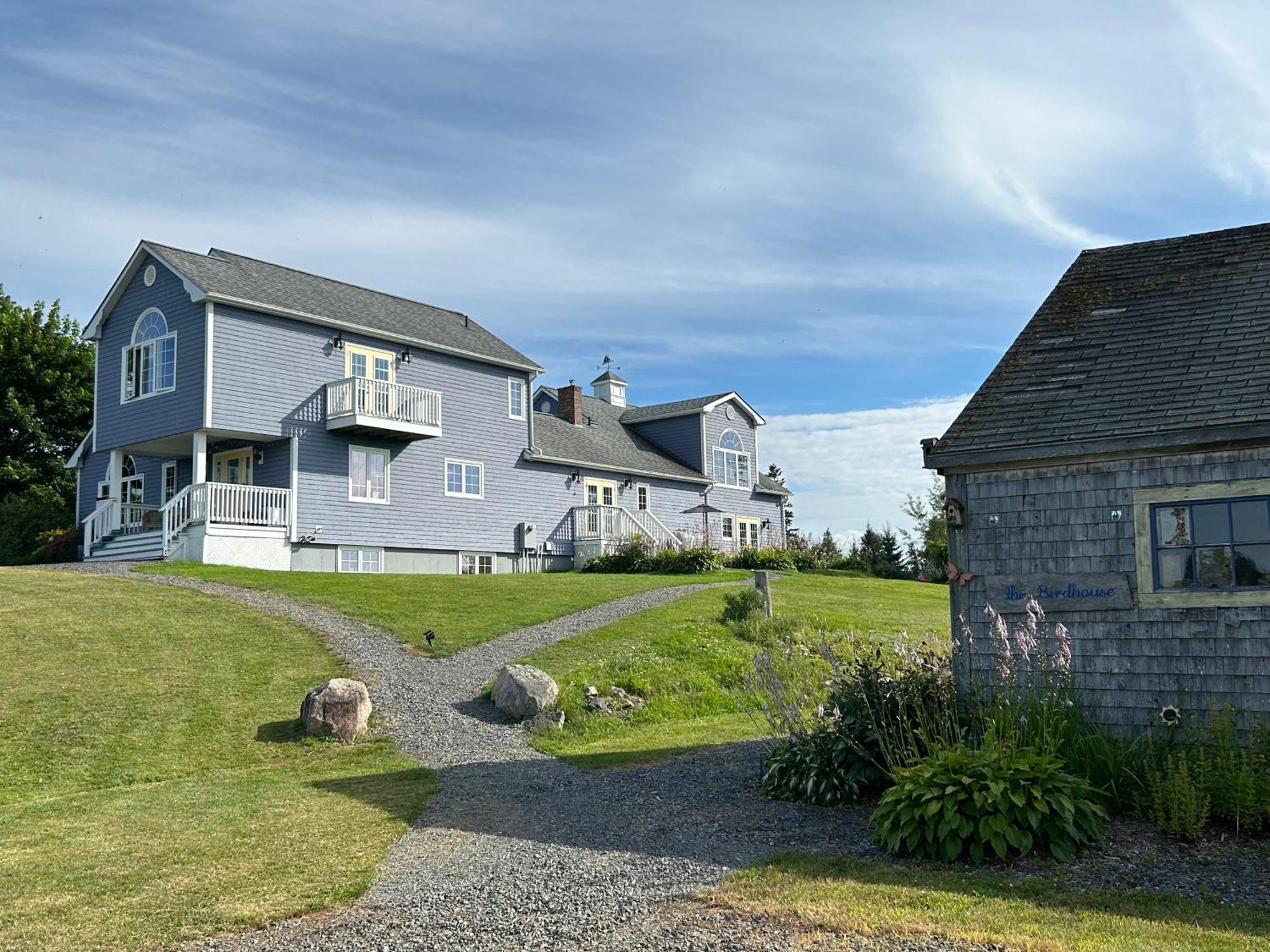 Tides Inn Guest Suites Halls Harbour Zewnętrze zdjęcie
