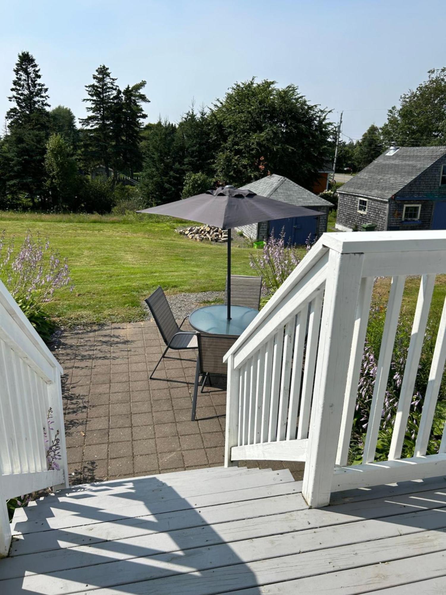 Tides Inn Guest Suites Halls Harbour Zewnętrze zdjęcie
